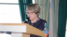 Стендом, сайтом и агитбригадами
