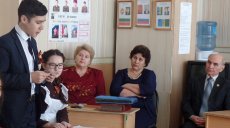 Ветеранов приняли в пионеры