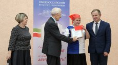 Педагоги Лениногорска создали почти полсотни профсоюзных агитбригад 