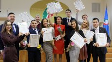 Молодые педагоги получили профсоюзные стипендии