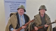 Защитников Отечества накормили кашей