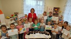 Буинский детский сад подготовил бойцам СВО рисунки и теплые носки