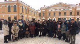 Члены профсоюза побывали в новогоднем Санкт-Петербурге