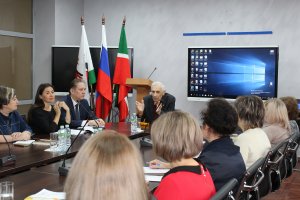О зарплатах, льготах и безопасности на работе