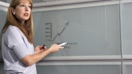 Минобр поддерживает инициативу Профсоюза об увеличении выплат за классное руководство в колледжах