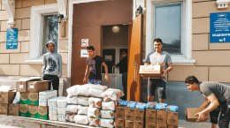 В студенческие общежития доставляют продукты