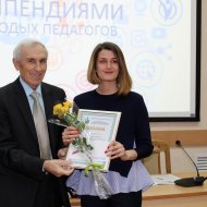 Фотография с репортажа «Профсоюзные стипендии молодым педагогам »