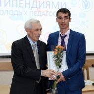 Фотография с репортажа «Профсоюзные стипендии молодым педагогам »