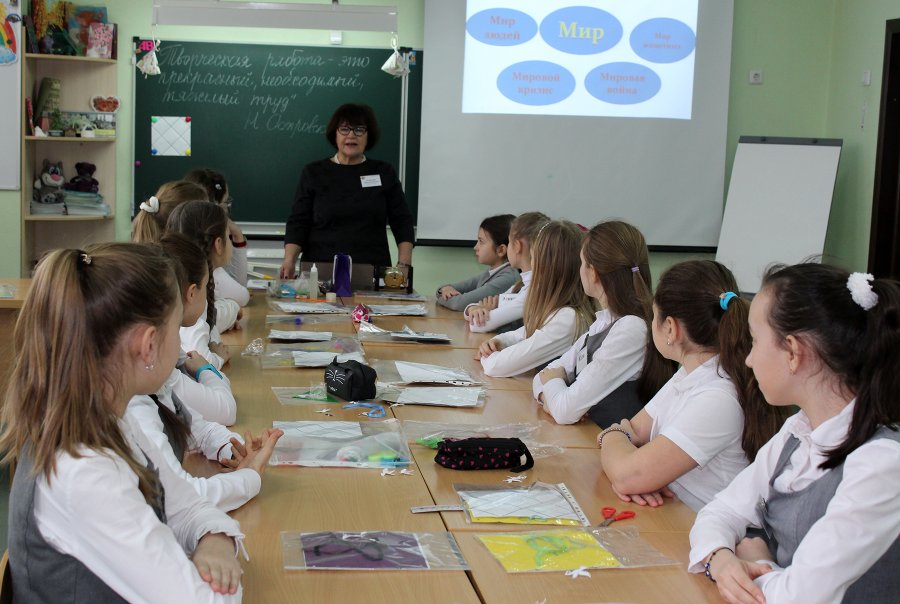 Фотография с репортажа «Конкурс "Педагог-ветеран"»